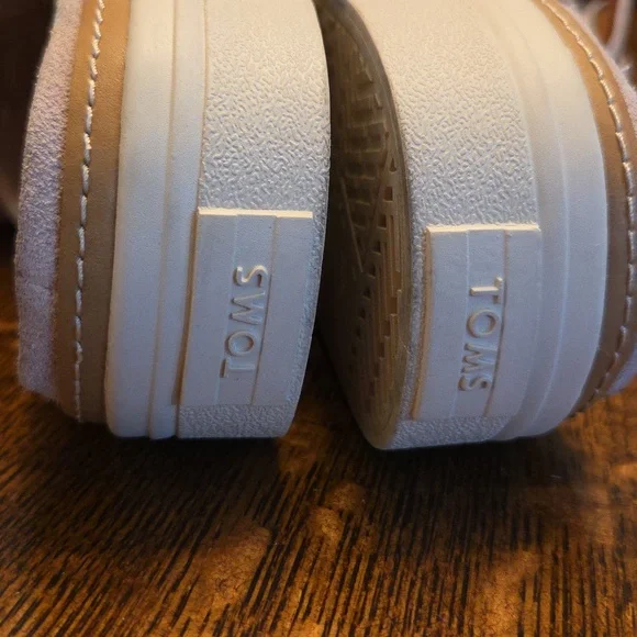 TOMS Sunrise Blush Suede Tassel Slip On Mule Sneakers (7) - Picture 5 of 16